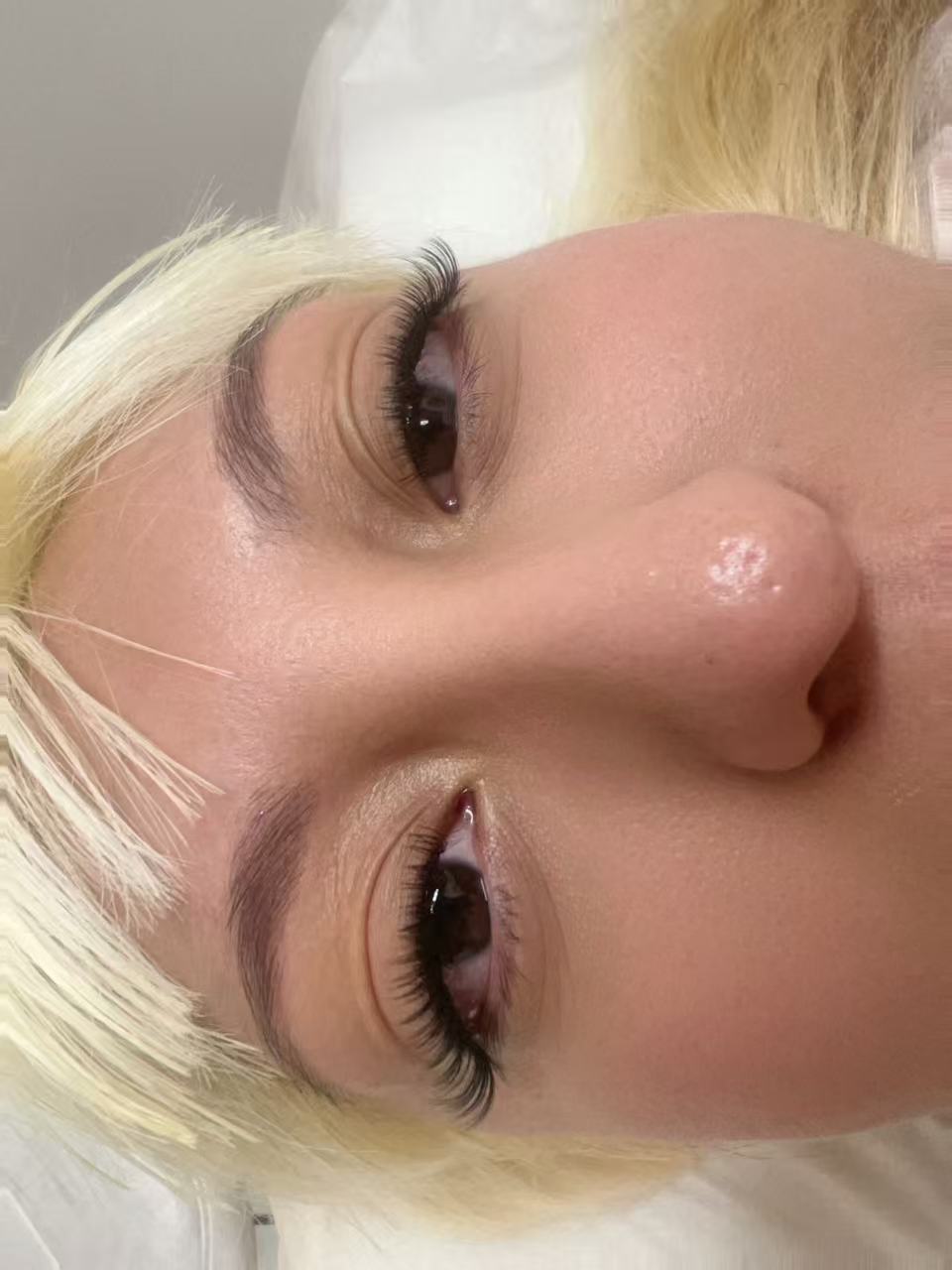 DAZZLING Eyelashes Extension gallery image